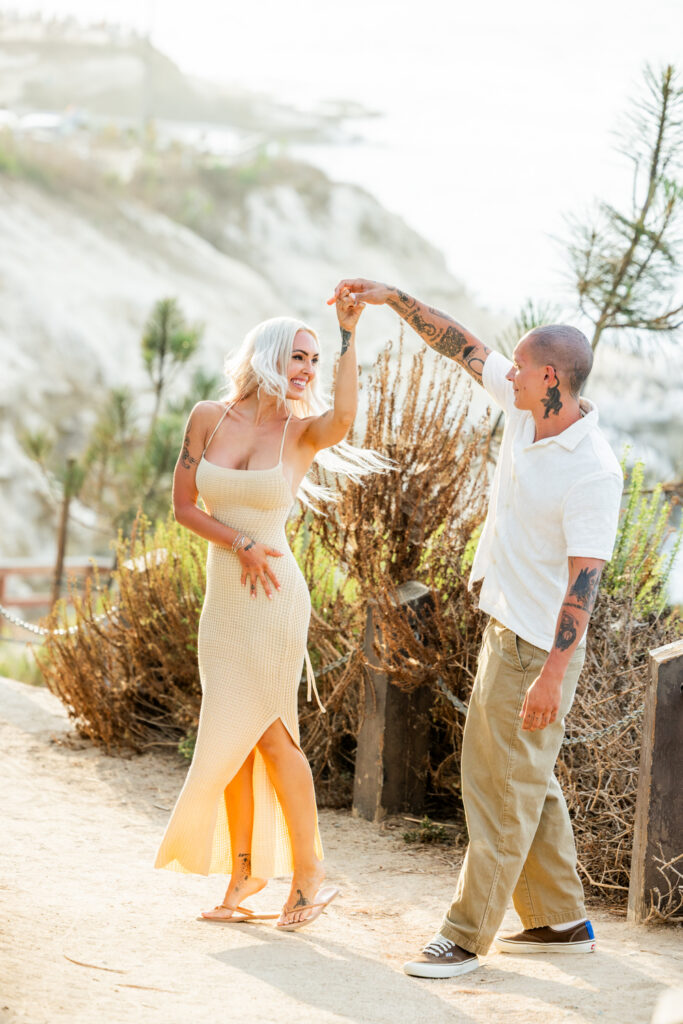 San Diego Engagement Photographer | Kait + Erik’s La Jolla Cliffside Proposal ?pp route=%2Fimage resize&path=%3DcGcq5CNyATM4NDO20SMtYTMt8GdvhGcHVGbsVWLyVGawFmcn9GdvhGctQnbl1WZnF2ZuVWLvdWZpRWLuF2cvgDMvYjMwIjf&width=480